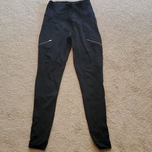 Athleta legging with pockets